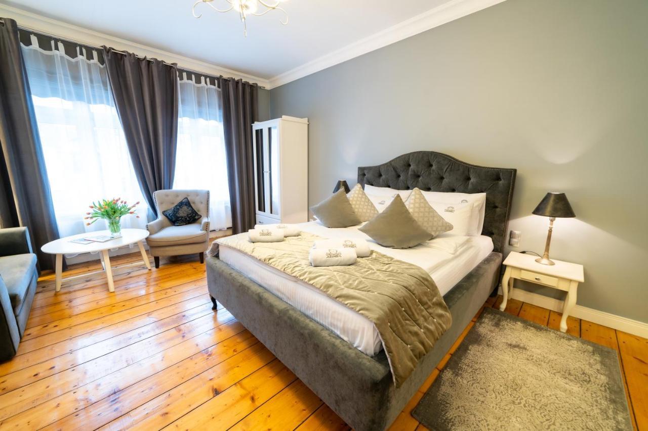 Apartamenty Pod Zegarem Mikołajki Exteriör bild