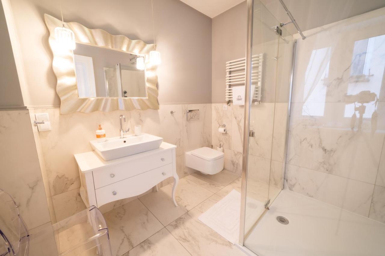 Apartamenty Pod Zegarem Mikołajki Exteriör bild