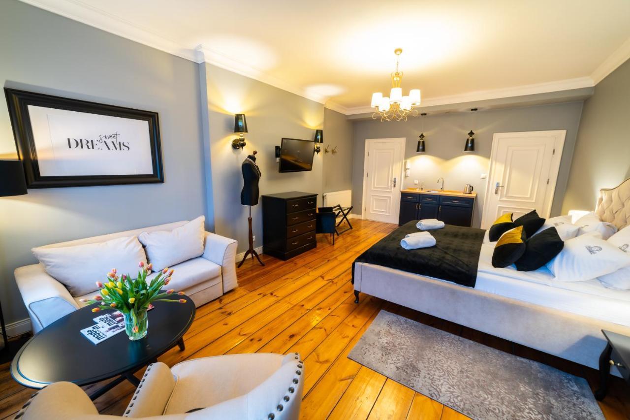 Apartamenty Pod Zegarem Mikołajki Exteriör bild
