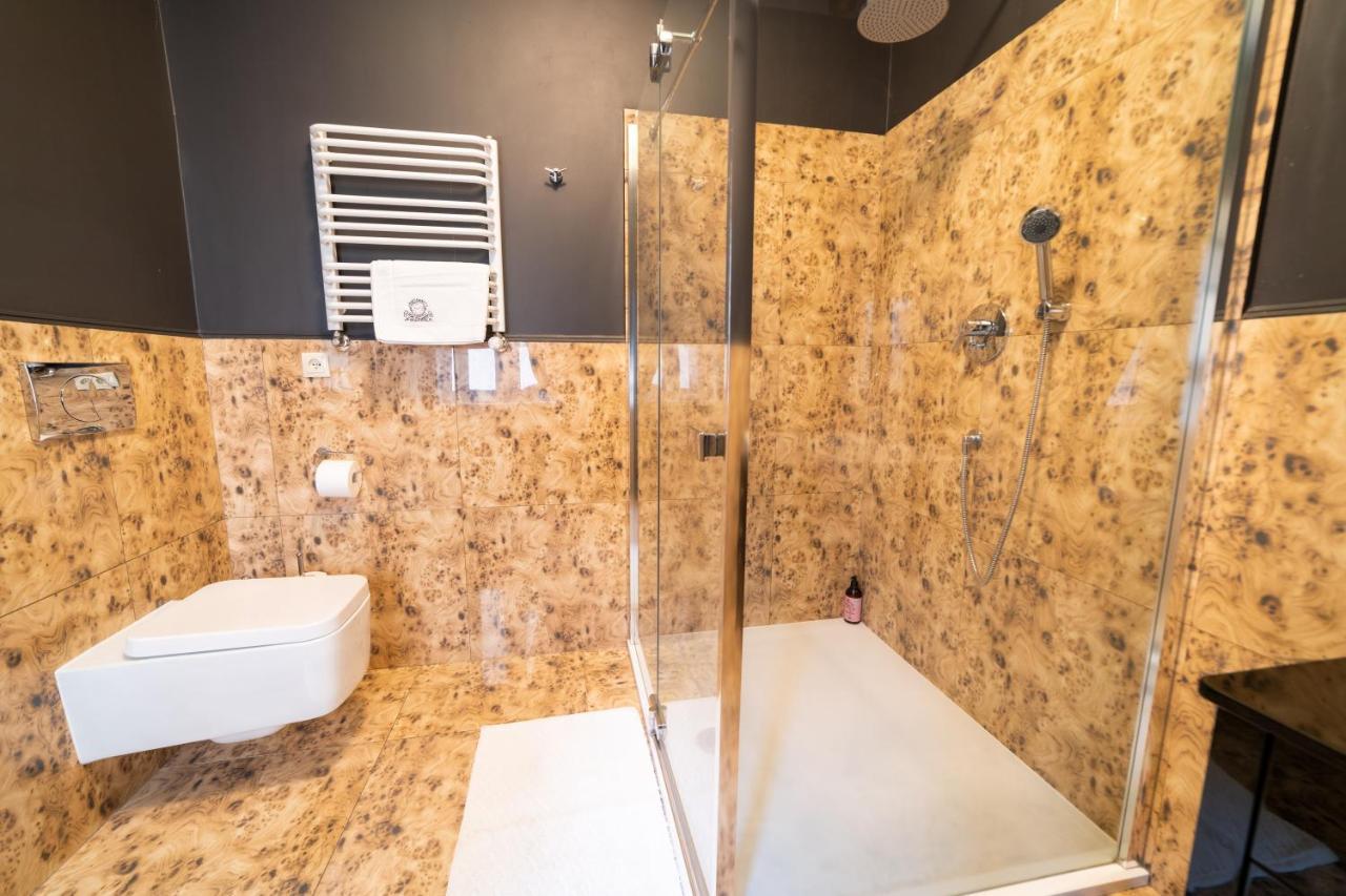 Apartamenty Pod Zegarem Mikołajki Exteriör bild