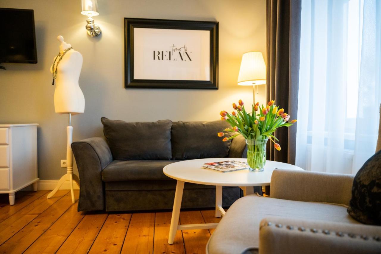 Apartamenty Pod Zegarem Mikołajki Exteriör bild