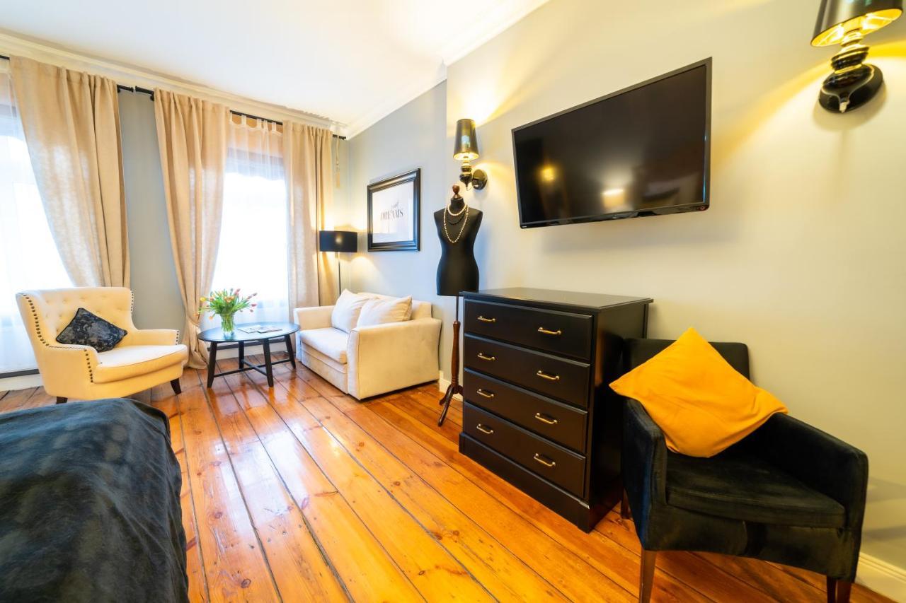 Apartamenty Pod Zegarem Mikołajki Exteriör bild