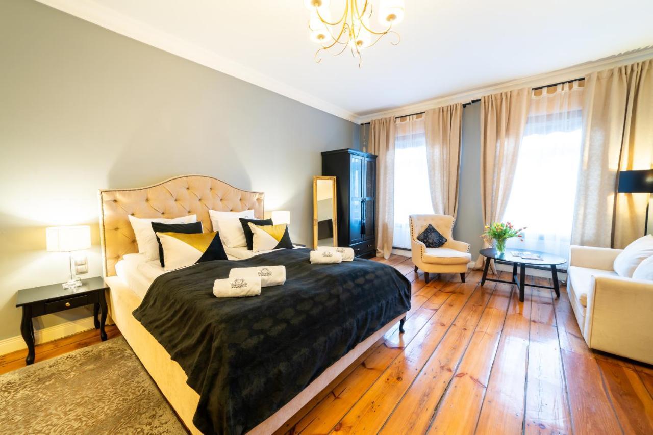 Apartamenty Pod Zegarem Mikołajki Exteriör bild