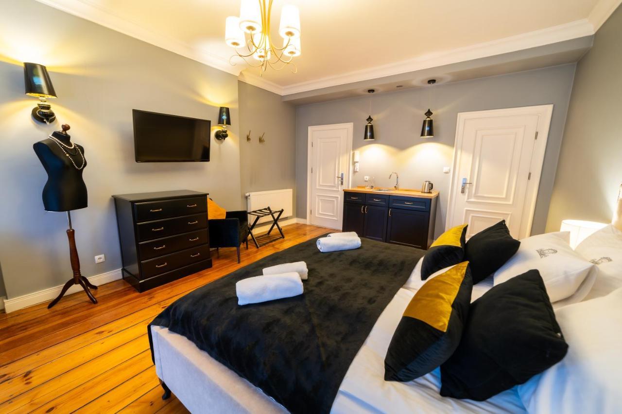 Apartamenty Pod Zegarem Mikołajki Exteriör bild