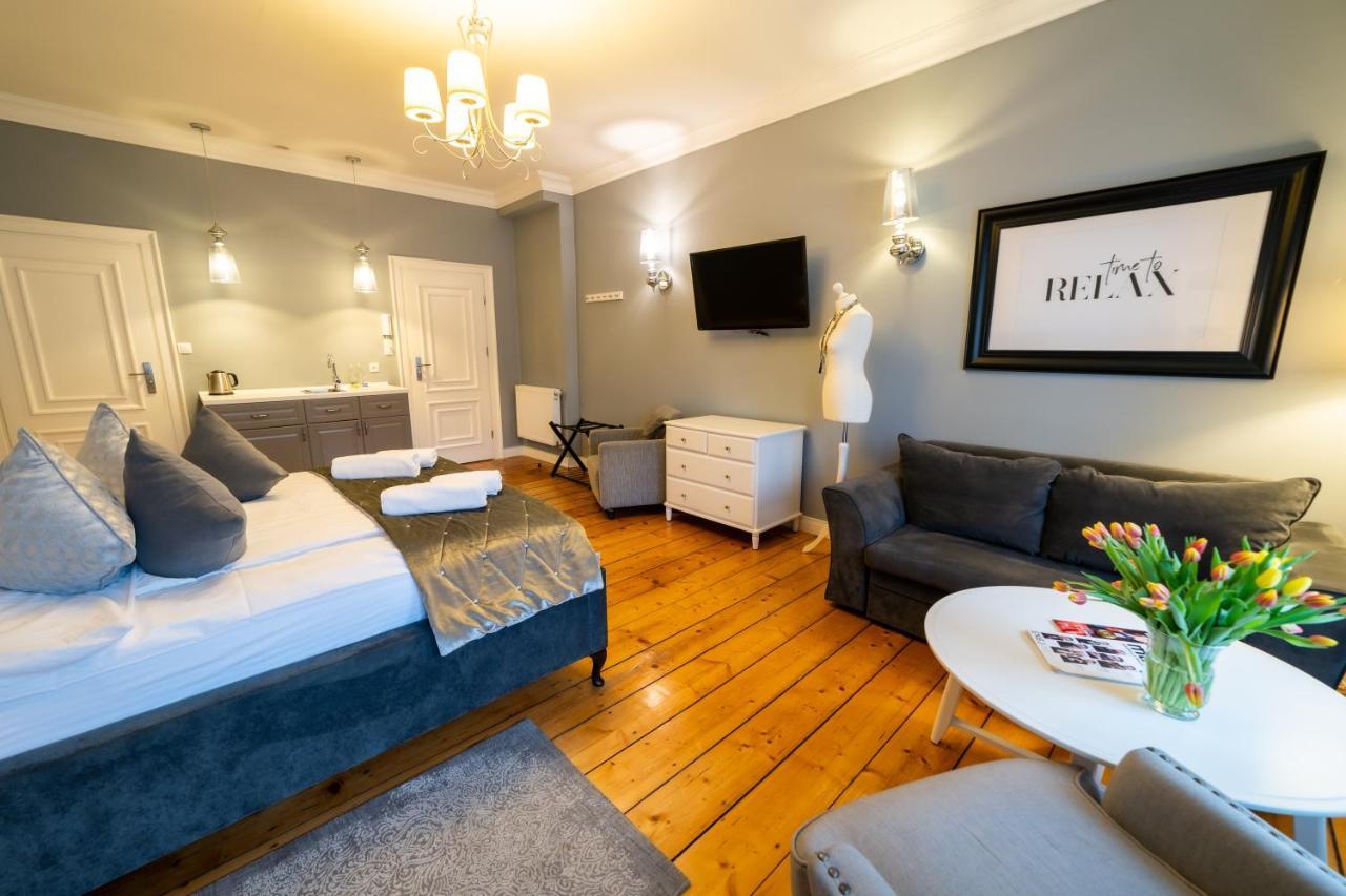 Apartamenty Pod Zegarem Mikołajki Exteriör bild